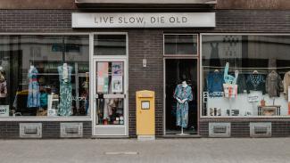 Schaufenster der "Kleiderei" in Köln